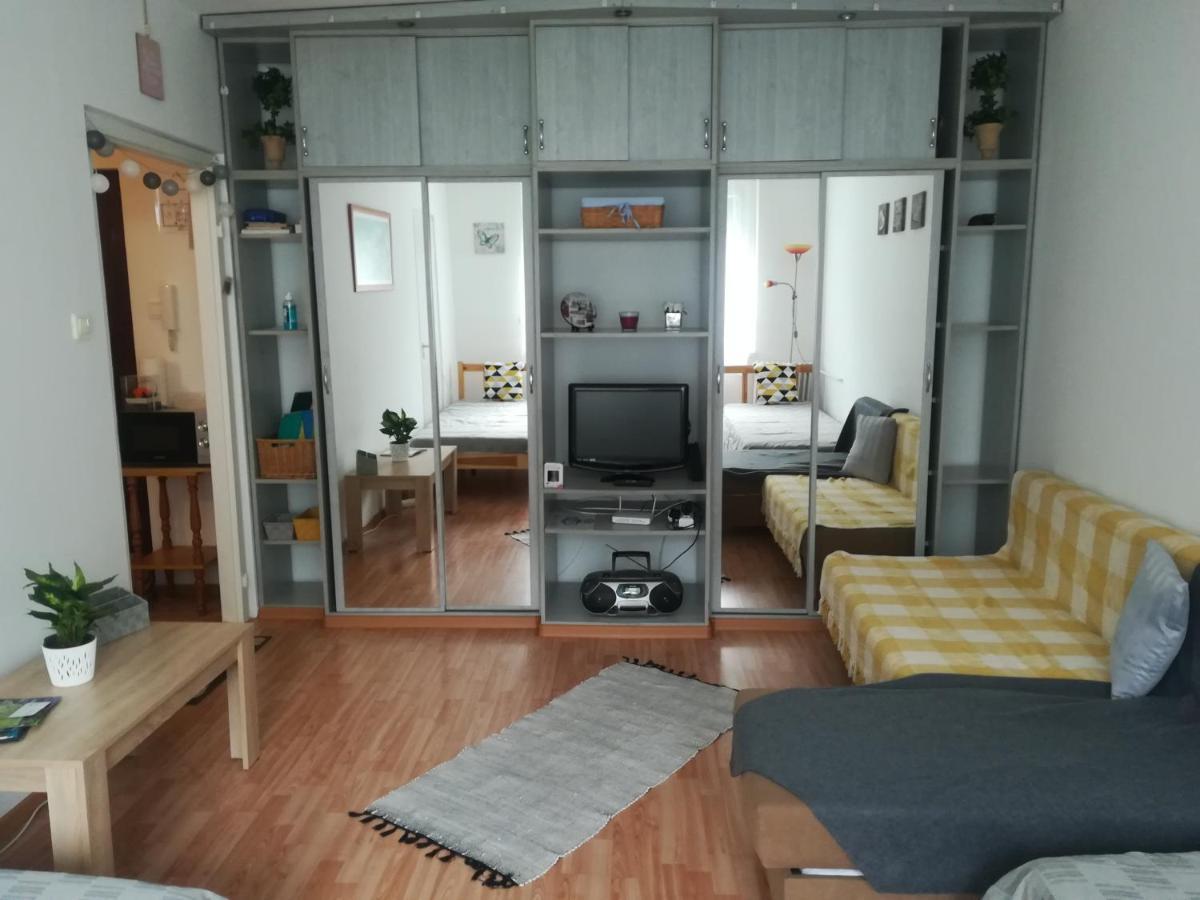 Var Apartman 미슈콜츠 외부 사진